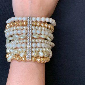 Multi strand pearl bracelet